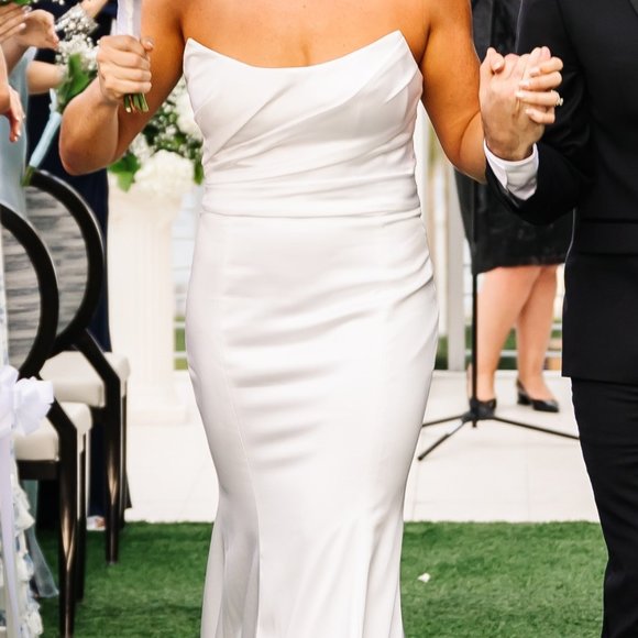 Willowby By Watters Wedding Dress - Picture 1 of 11